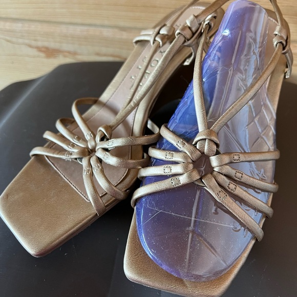 ☀️SUMMER☀️Cute gold sandal wedges 7.5 m - Picture 2 of 5